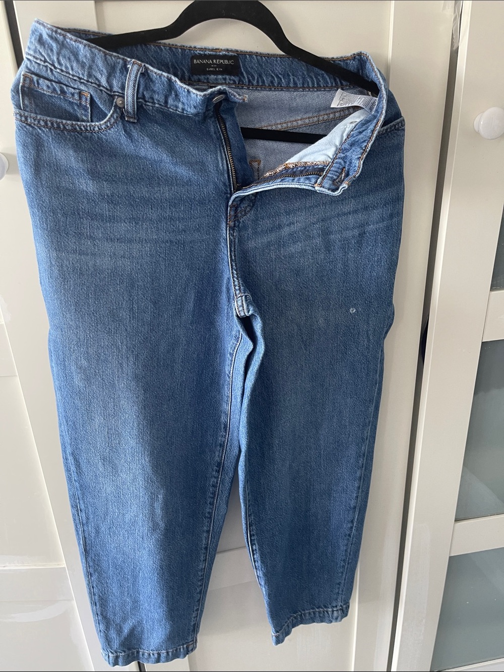 Banana Republic Relaxed Fit women’s Jeans in Medium Blue